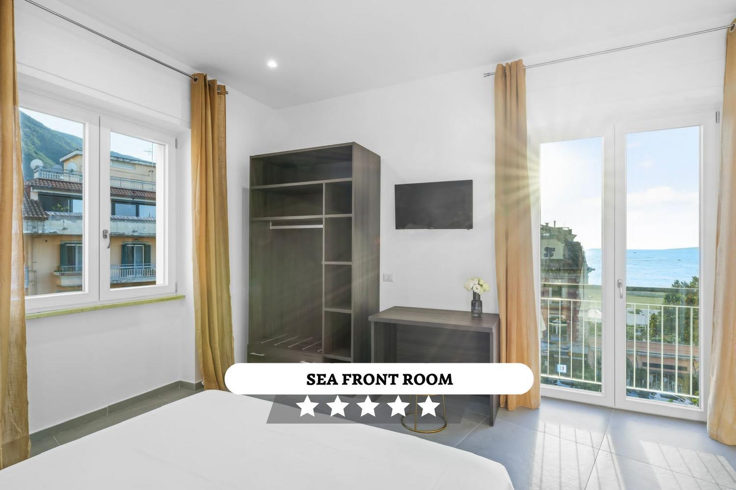 Pangea Luxury Rooms Castellammare di Stabia Bagian luar foto